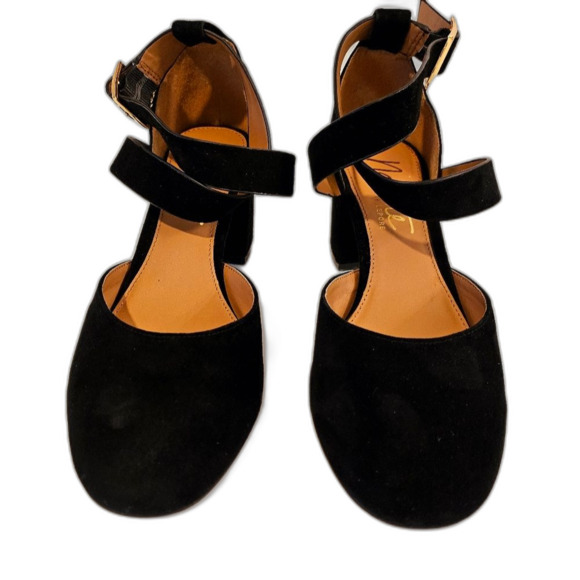 Nanette Lepore Heel Pumps - Picture 3 of 10